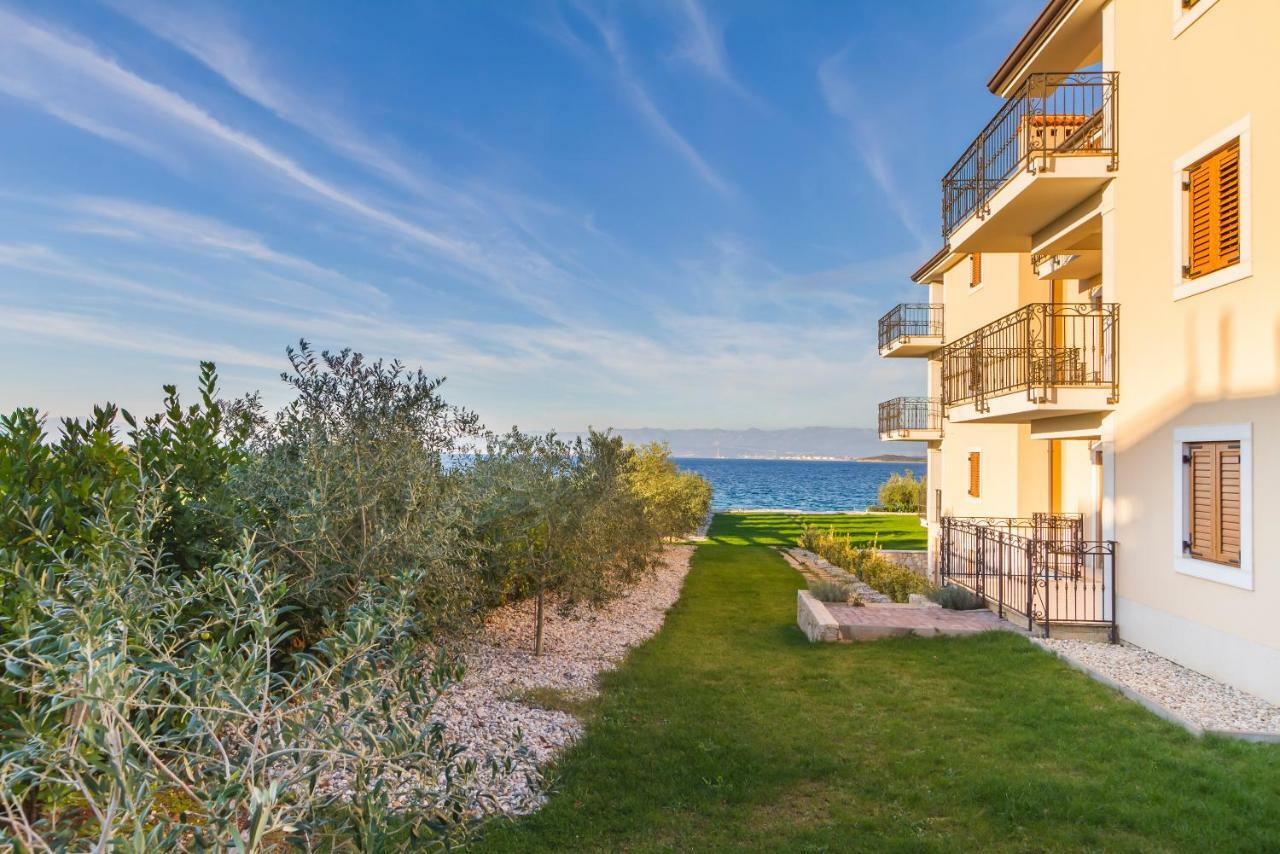 Luxury Apartments Villa Matea 1 Malinska Exteriör bild